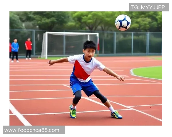 提升足球技能的全面训练方案助力青少年成长与发展