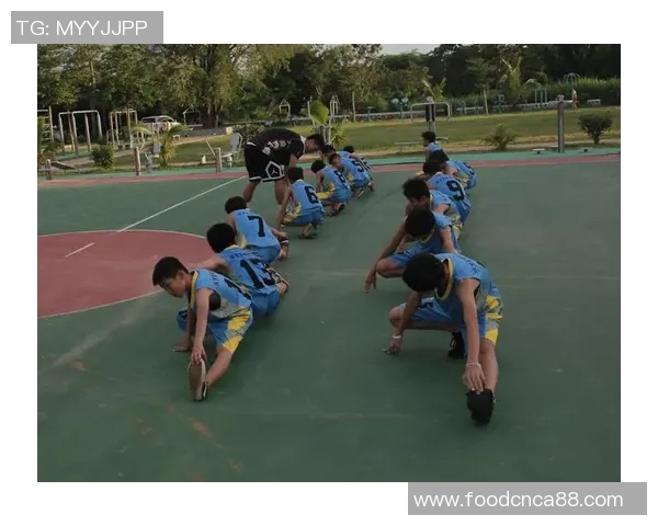 足球坦克帽的魅力与时尚潮流如何完美结合引领运动风尚新趋势 足球坦克帽的魅力与时尚潮流如何完美结合引领运动风尚新趋势