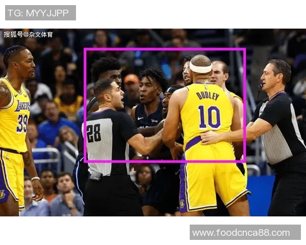 足球初学者的基本技巧与心得分享助你快速提升球技