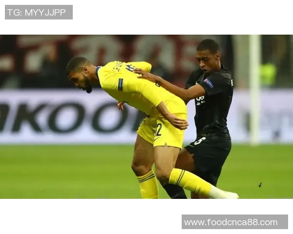 跟腱受伤对足球球星职业生涯的影响与恢复之路探讨 跟腱受伤对足球球星职业生涯的影响与恢复之路探讨